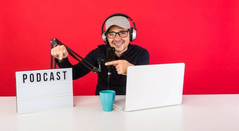 Écouter la radio, des podcasts, de la musique et regarder des séries en anglais