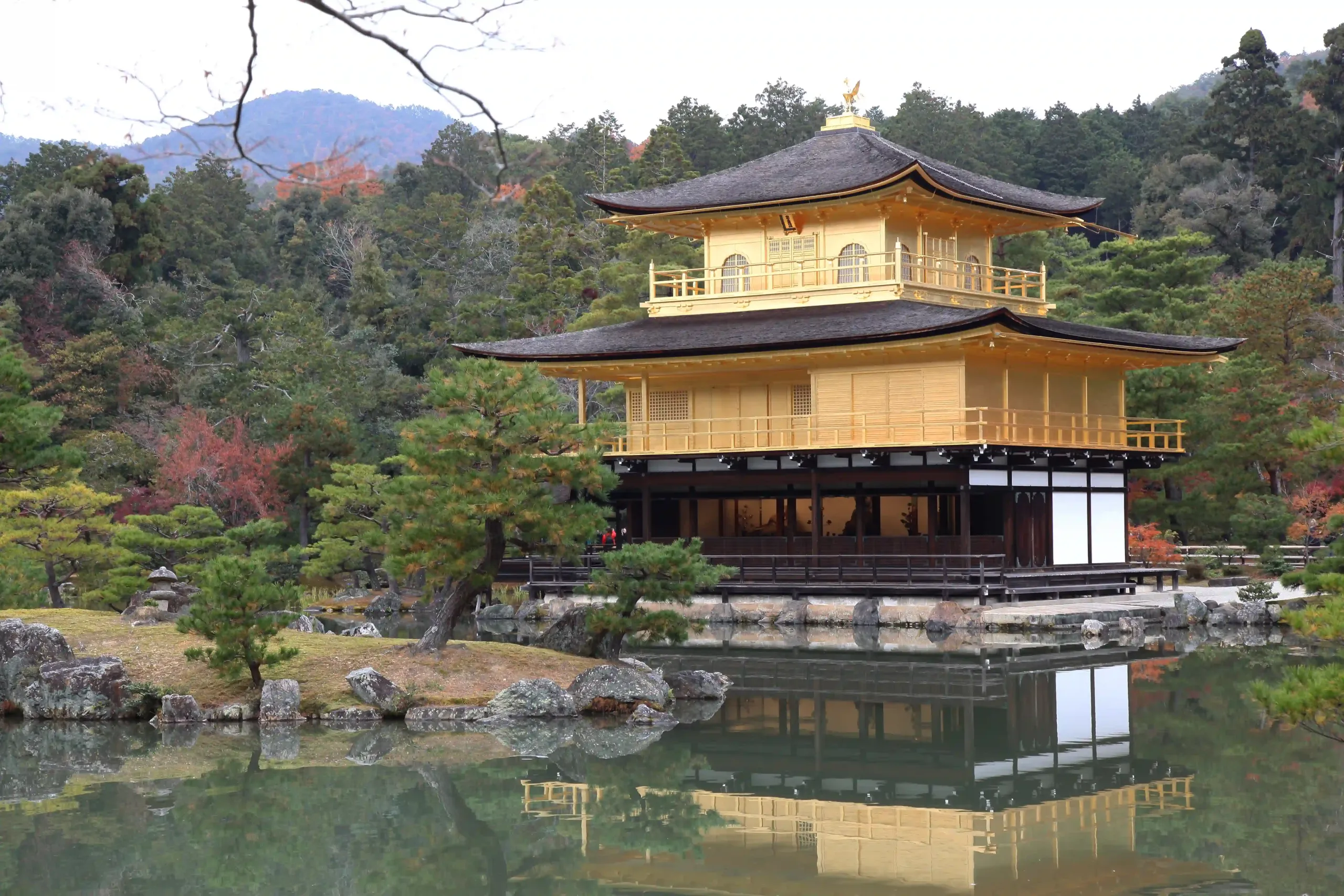 kinkaku-ji-temple-kyoto-japan